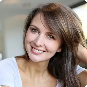 Emily R. – Chicago, USA